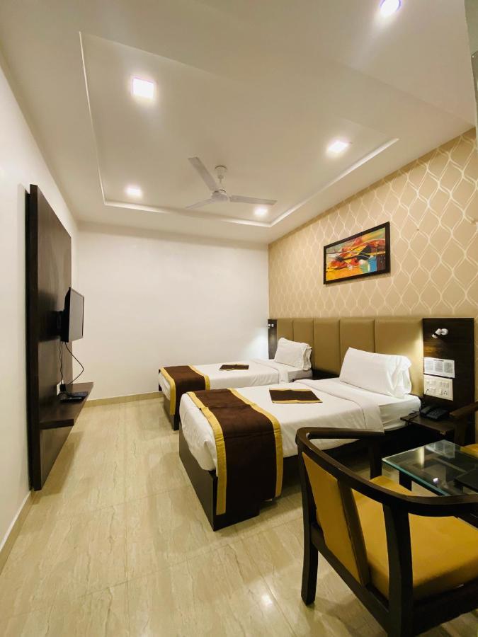 Hotel Ss Grandeur Λάκναου Εξωτερικό φωτογραφία