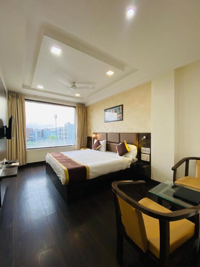 Hotel Ss Grandeur Λάκναου Εξωτερικό φωτογραφία